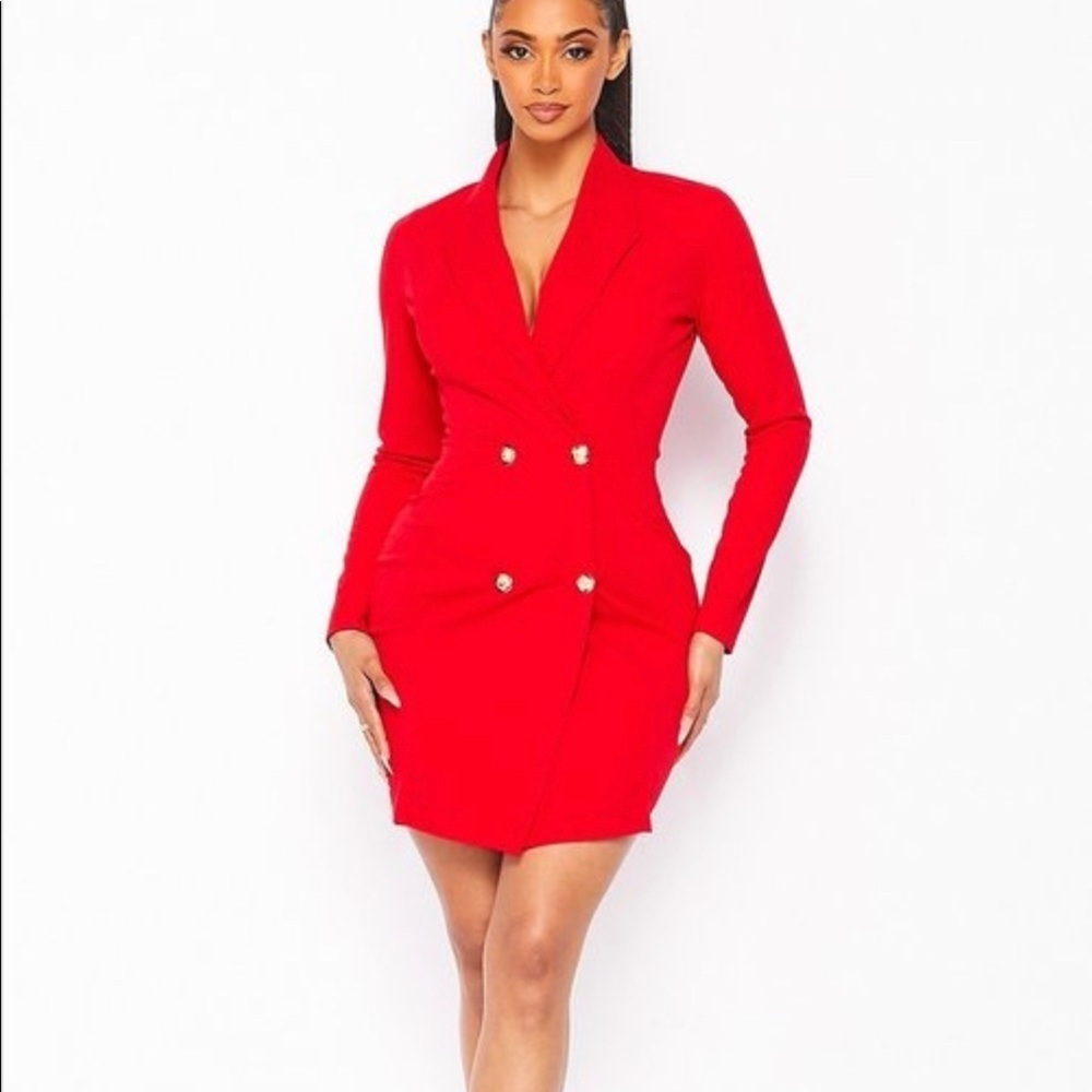 J. ELISE BOUTIQUE NEW TRENDY RED TUXEDO BLAZER DRESS WITH GOLD BUTTON DETAILS